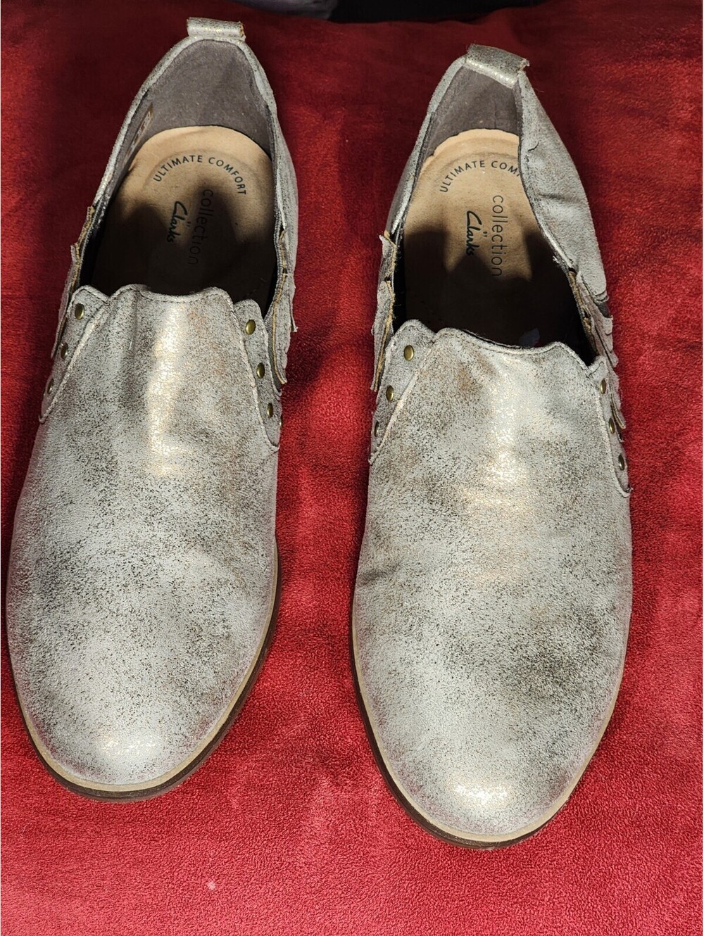 Clarks Ultimate Comfort Women's Silver Leather Slip-On Comfort Shoes Size 9